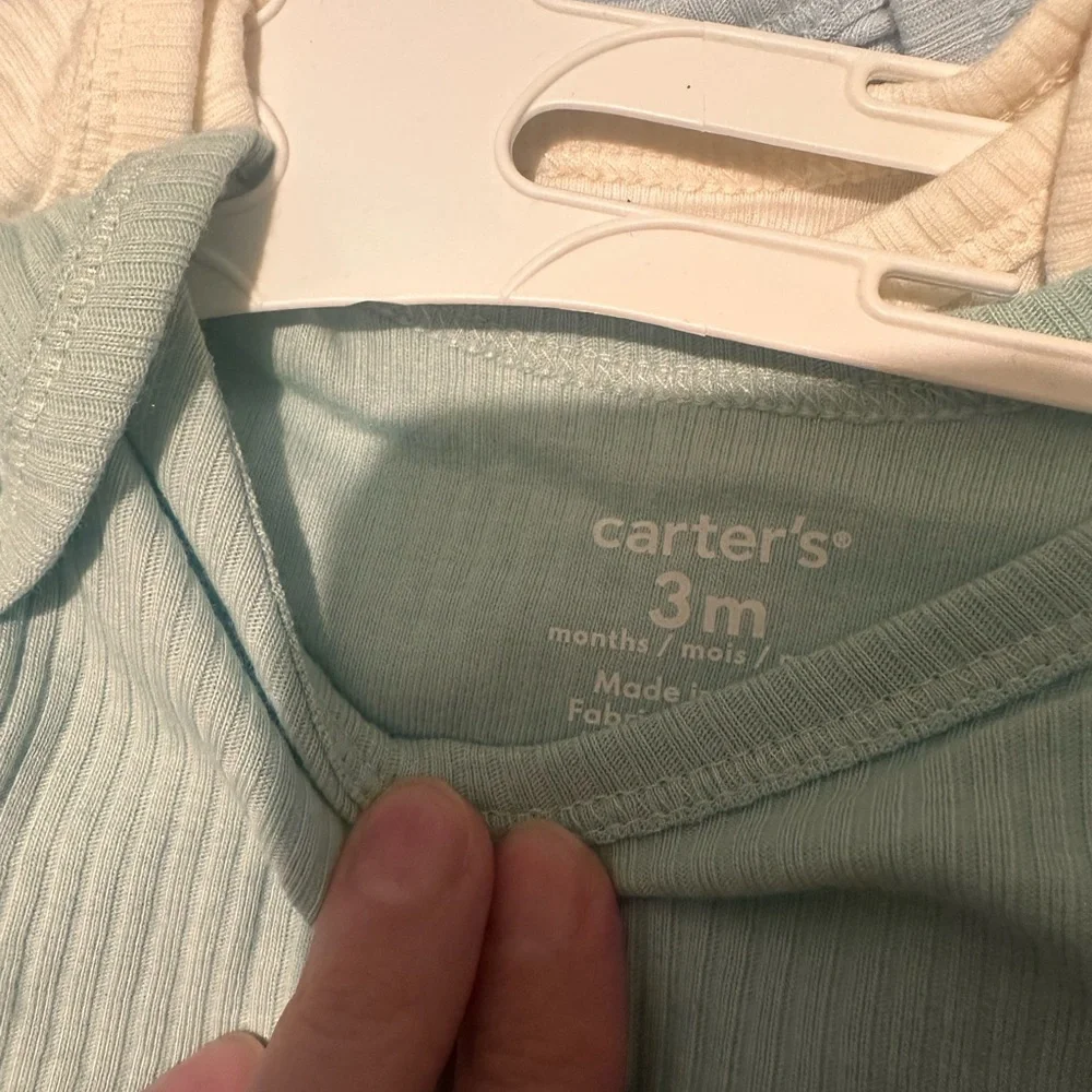 Carter's 3month Baby Bodysuits - Picture 6 of 7